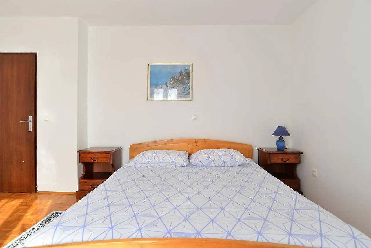 Apartment Boris 2058 Fazana