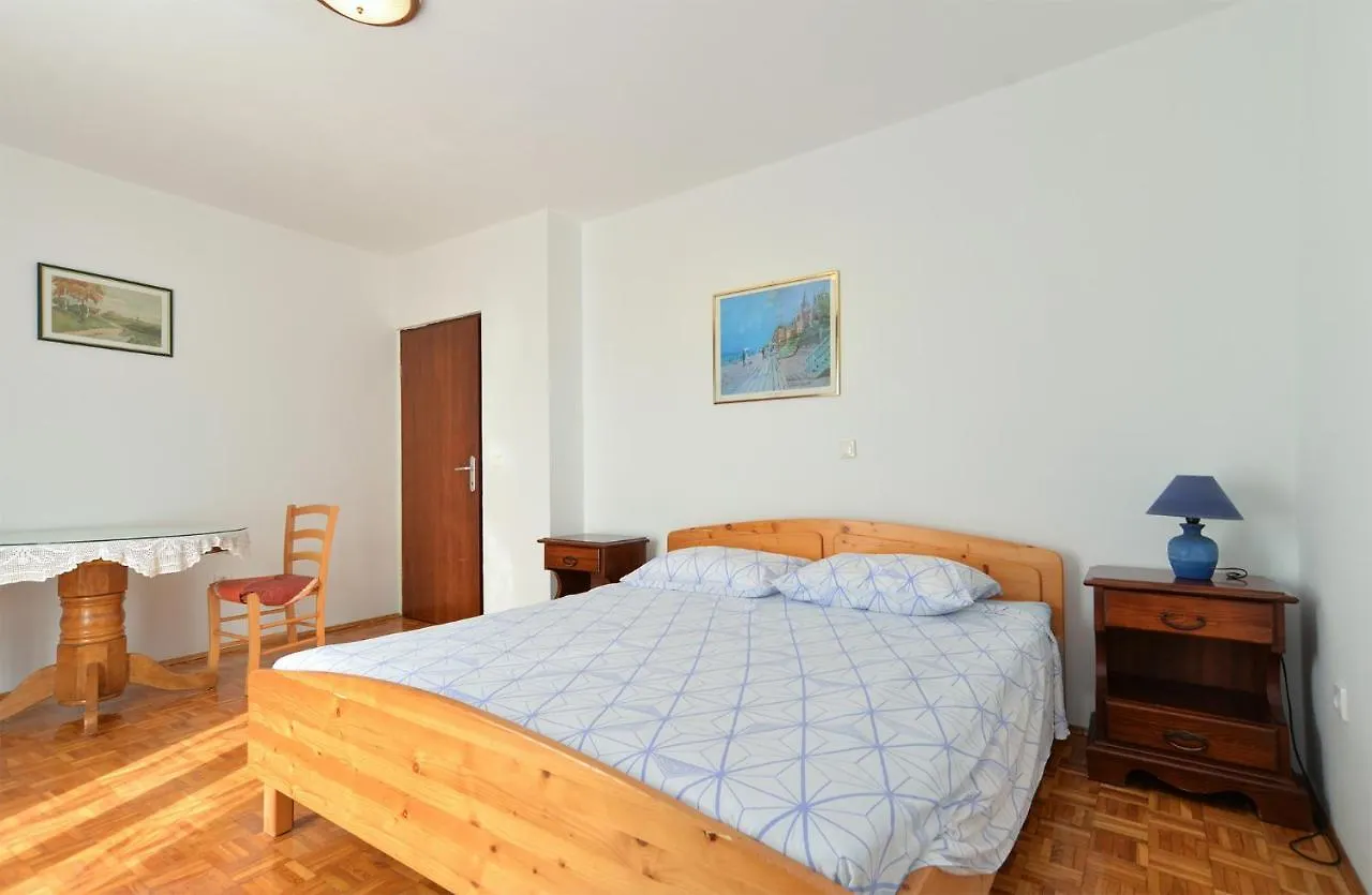 Apartment Boris 2058 Fazana
