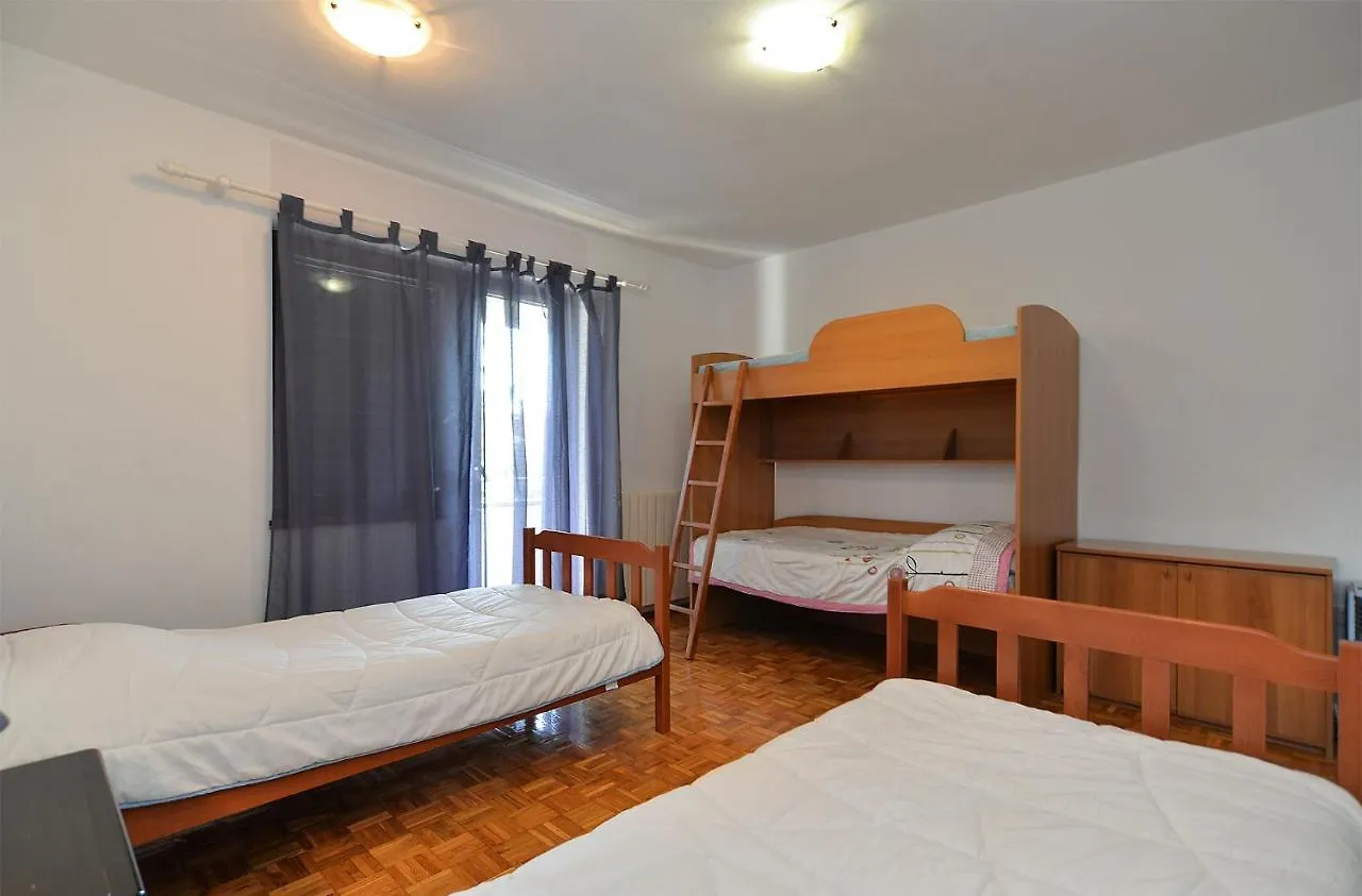 Apartment Boris 2058 Fazana